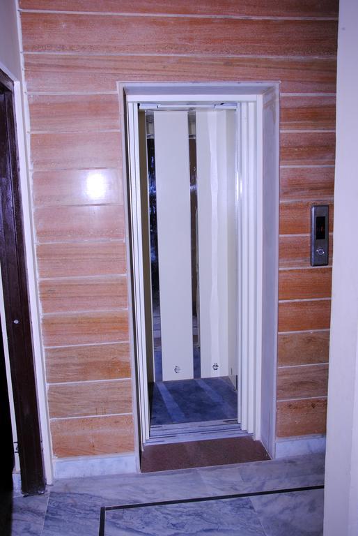 Meru Palace Guest House And Restaurant Tonk Экстерьер фото
